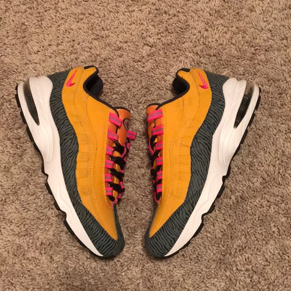 Grade School Nike Air Max 95 (2013) - Picture 2 of 7